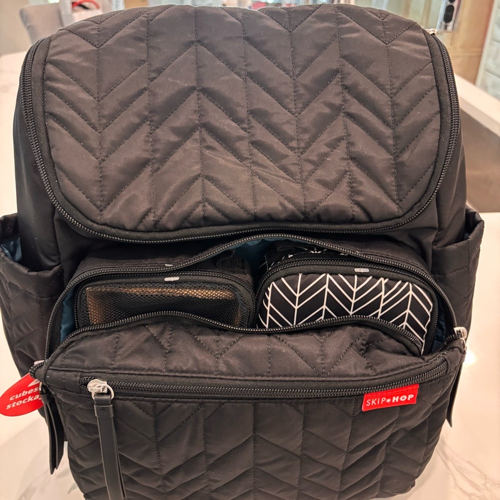 NWT Skip Hop Forma Diaper Bag Backpack with Changing Pad - Jet Black